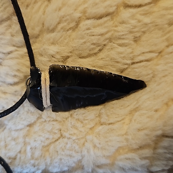 #0054 Black Obsidian Arrowhead necklace - Picture 2 of 4